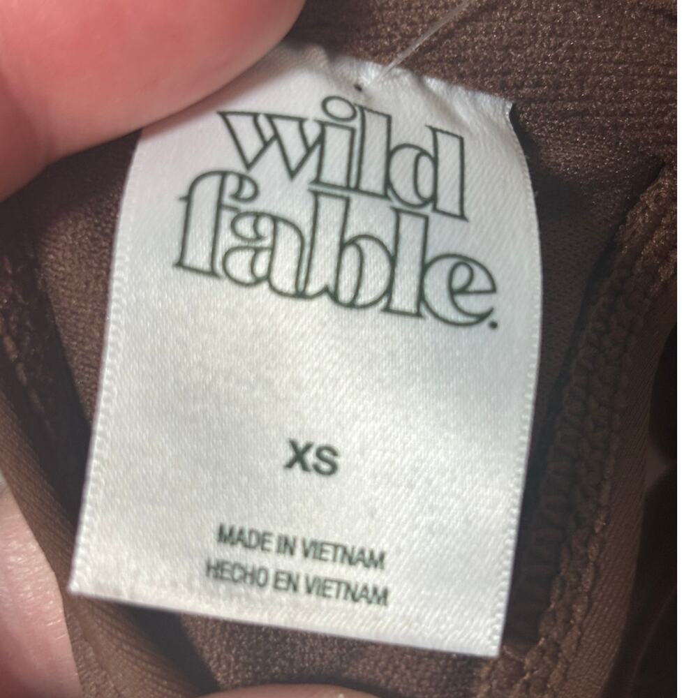 Wild Fable NWT Size XS (0-2) Smocked Bralette Bikini Top Back Clasp Brown - Picture 7 of 8